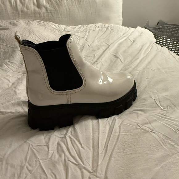 Circus Chelsea Boot - Picture 6 of 7